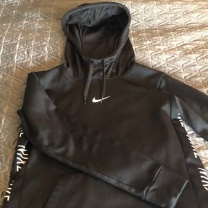 Small Nike Black Hooded Sweatshirt